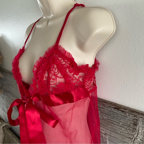 Frederick’s of Hollywood red sheer nightie size large - Picture 2 of 6
